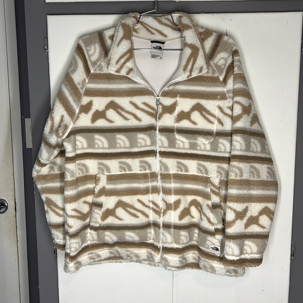 The North Face Cream & Tan Patterned Teddy Jacket
